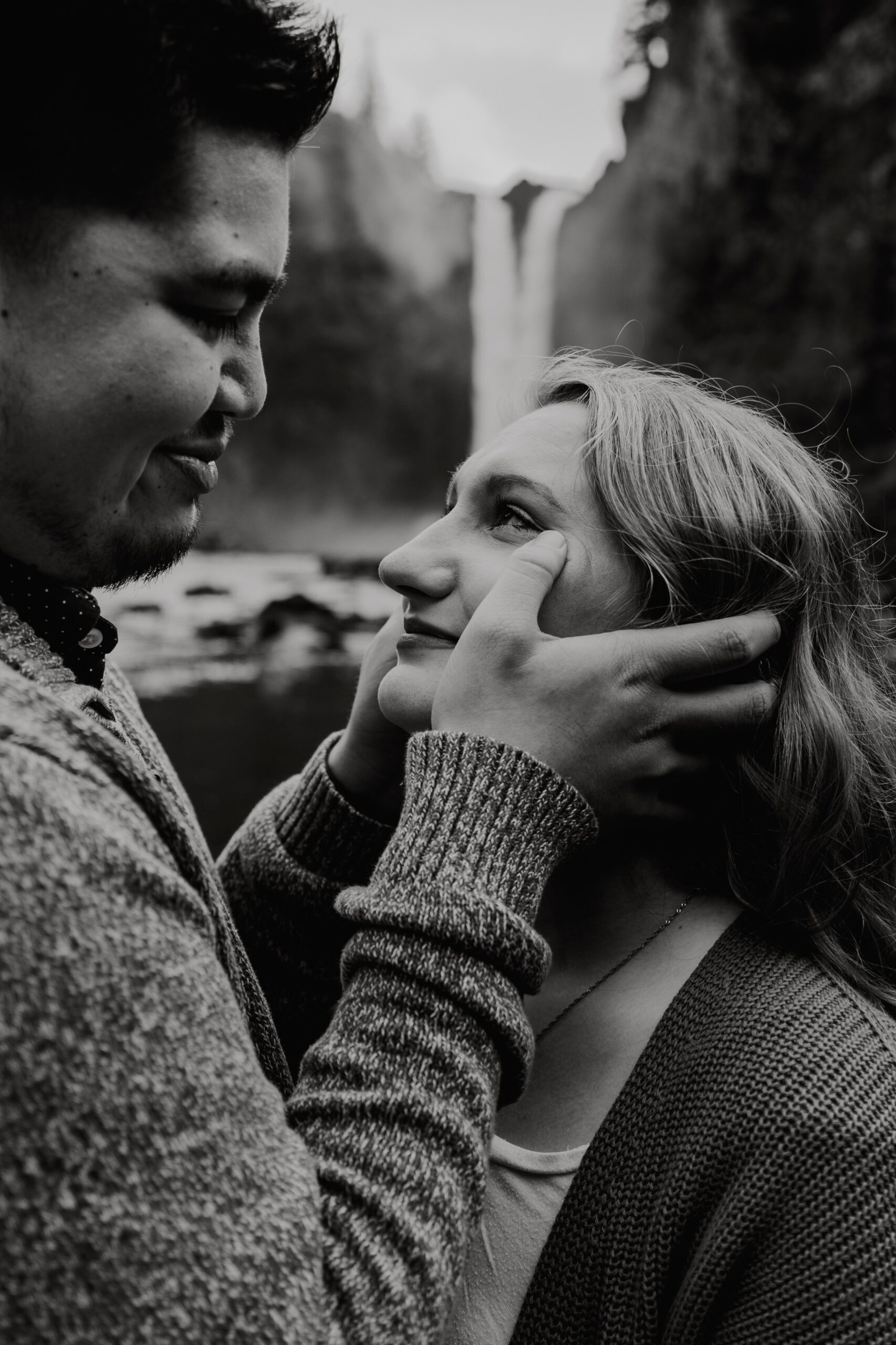 PROPOSAL AT THE FALLS